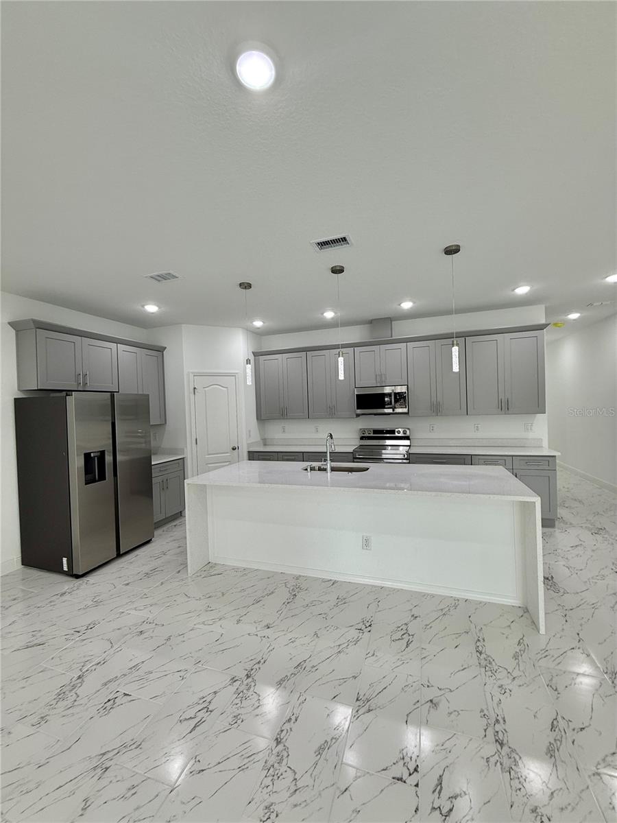 1098 JUNE ST, KISSIMMEE, FL, 34741