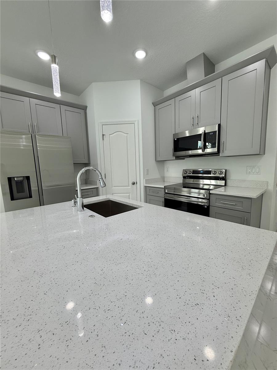 1106 JUNE ST, KISSIMMEE, FL, 34741