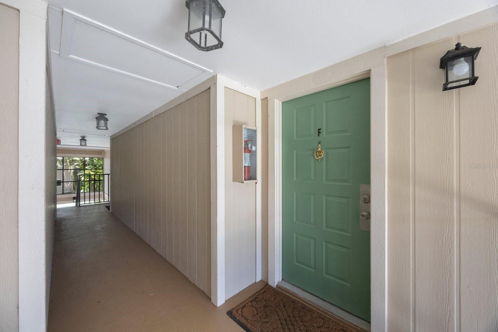 6012 LAKETREE LN #F, TEMPLE TERRACE, FL, 33617