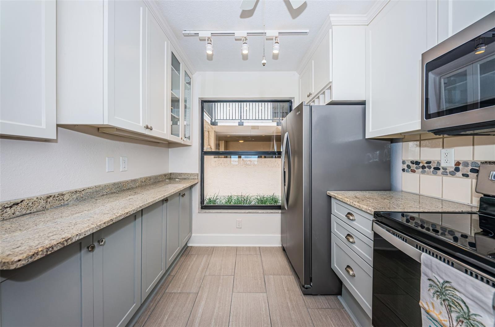 6145 SUN BLVD #107, ST PETERSBURG, FL, 33715