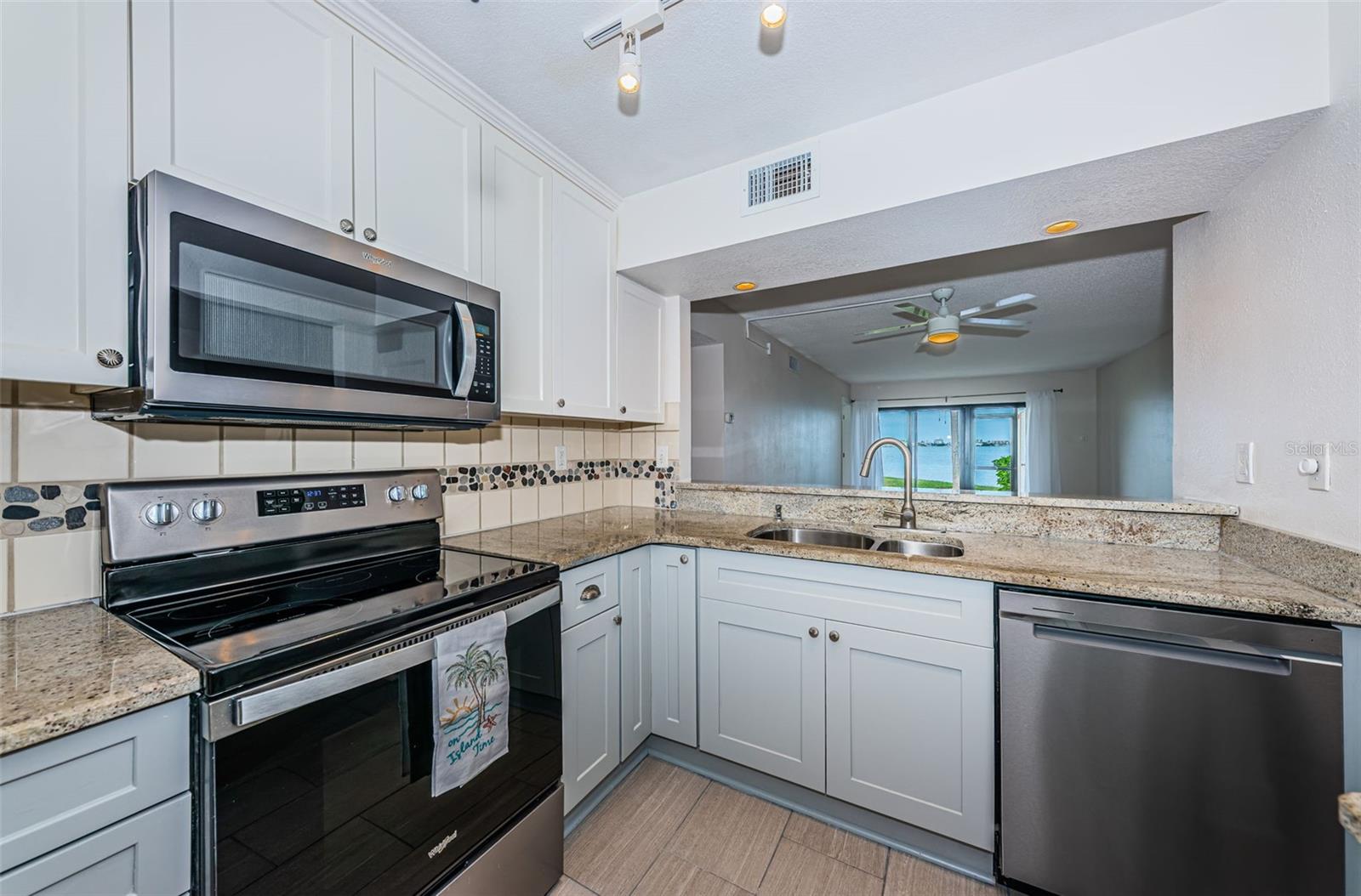 6145 SUN BLVD #107, ST PETERSBURG, FL, 33715