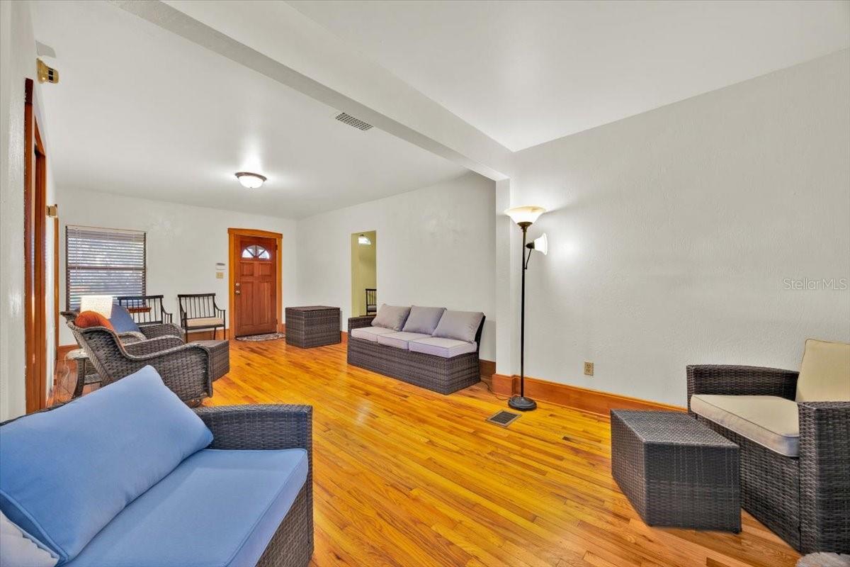 2652 N WOODLAND BLVD, DELAND, FL, 32720