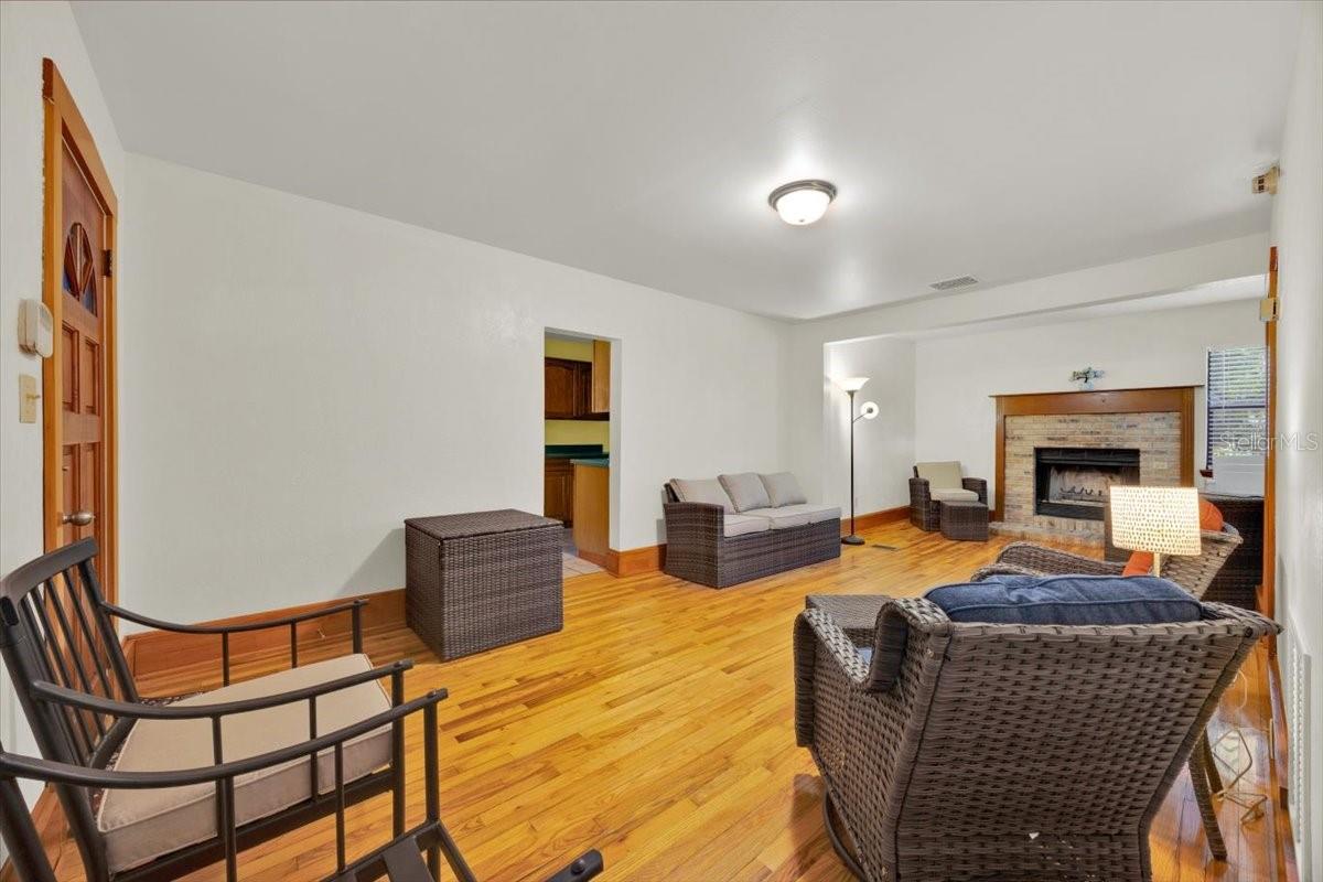 2652 N WOODLAND BLVD, DELAND, FL, 32720