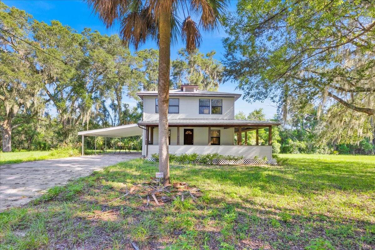 2652 N WOODLAND BLVD, DELAND, FL, 32720