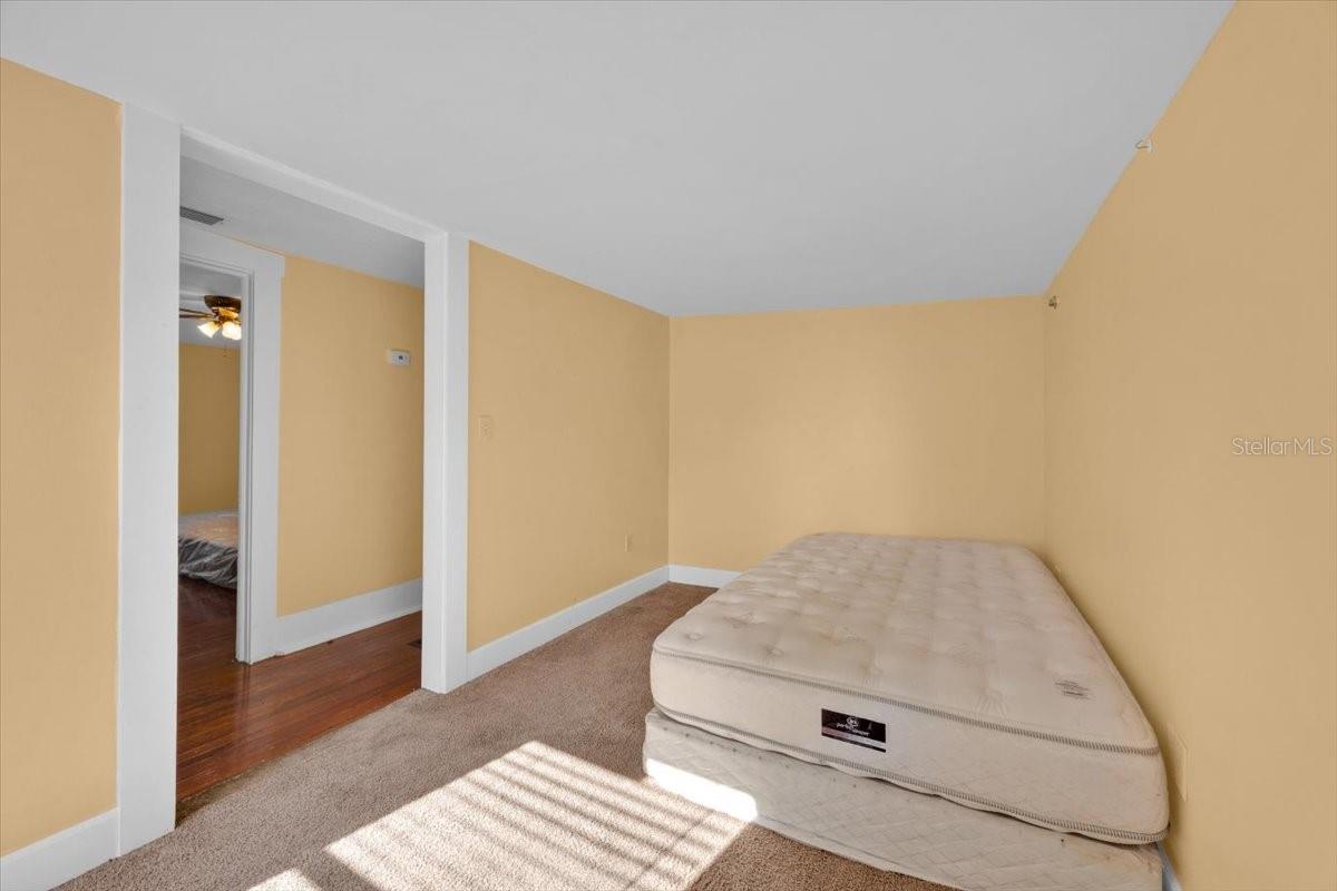 2652 N WOODLAND BLVD, DELAND, FL, 32720