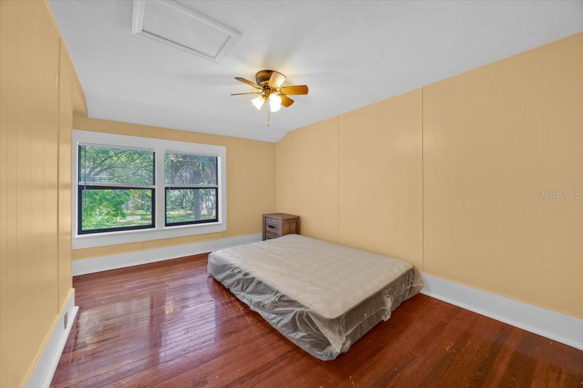 2652 N WOODLAND BLVD, DELAND, FL, 32720