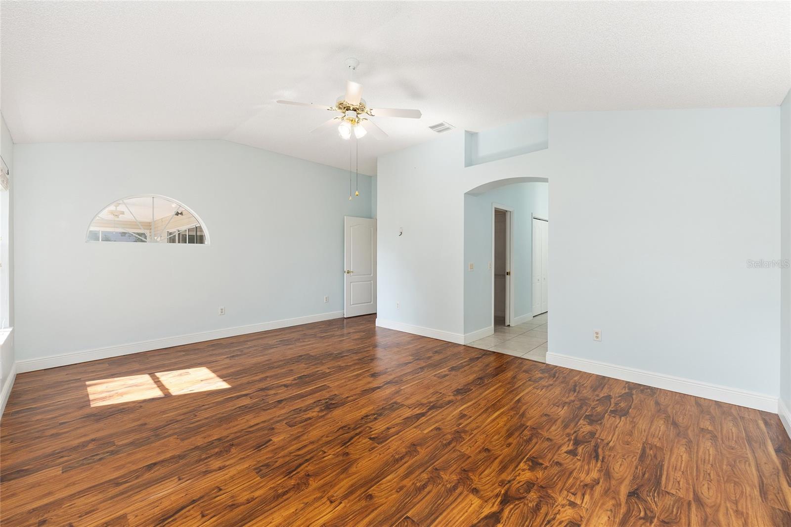 1185 OAK FOREST DR, THE VILLAGES, FL, 32162