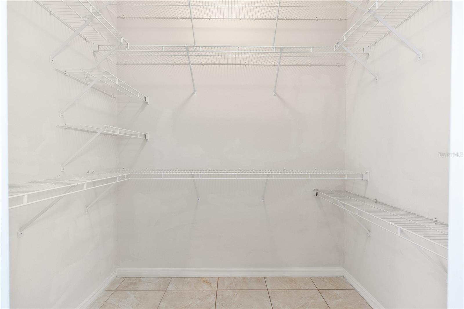 1185 OAK FOREST DR, THE VILLAGES, FL, 32162