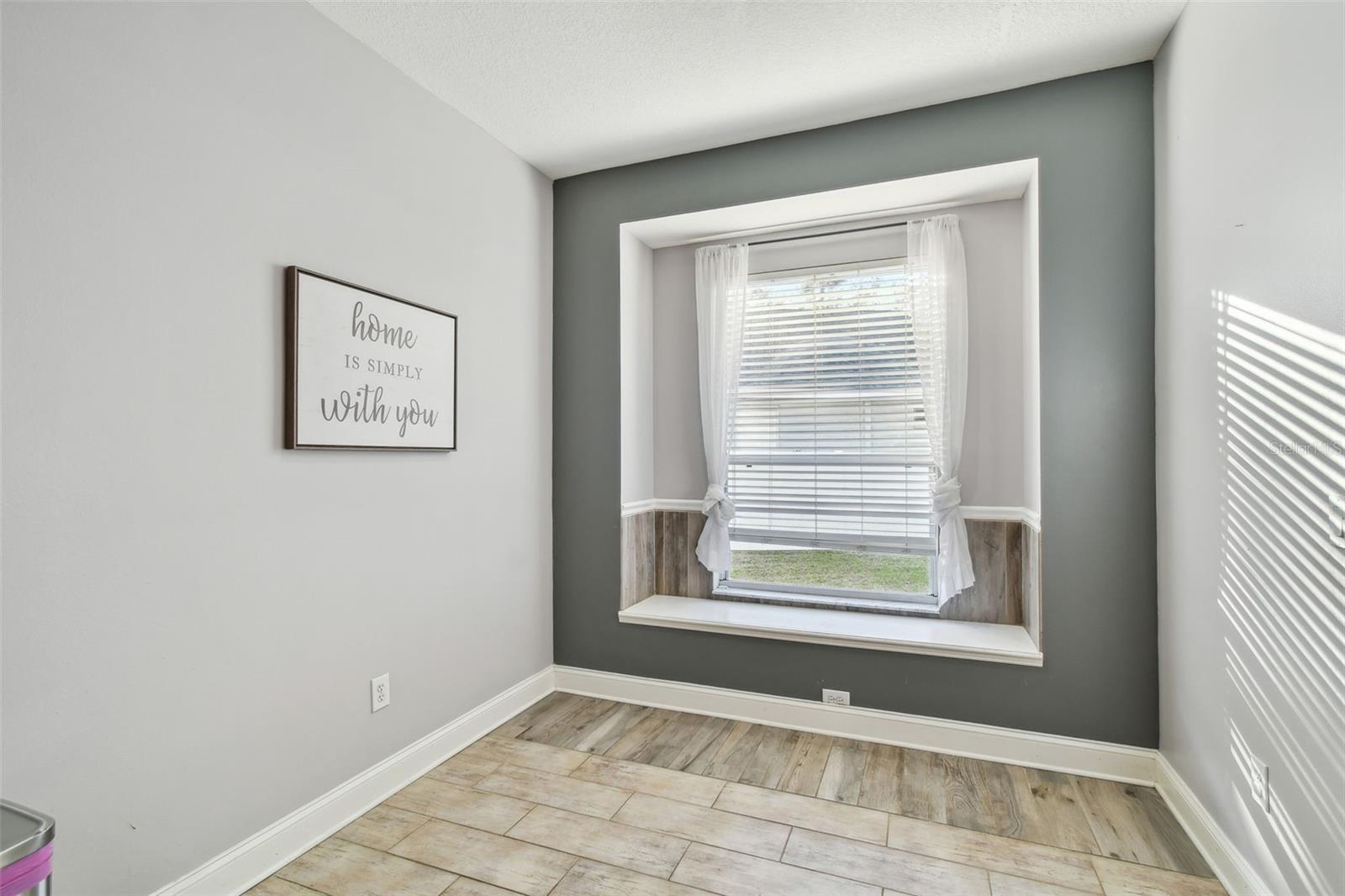 18034 LAKE REFLECTIONS BLVD, LUTZ, FL, 33558