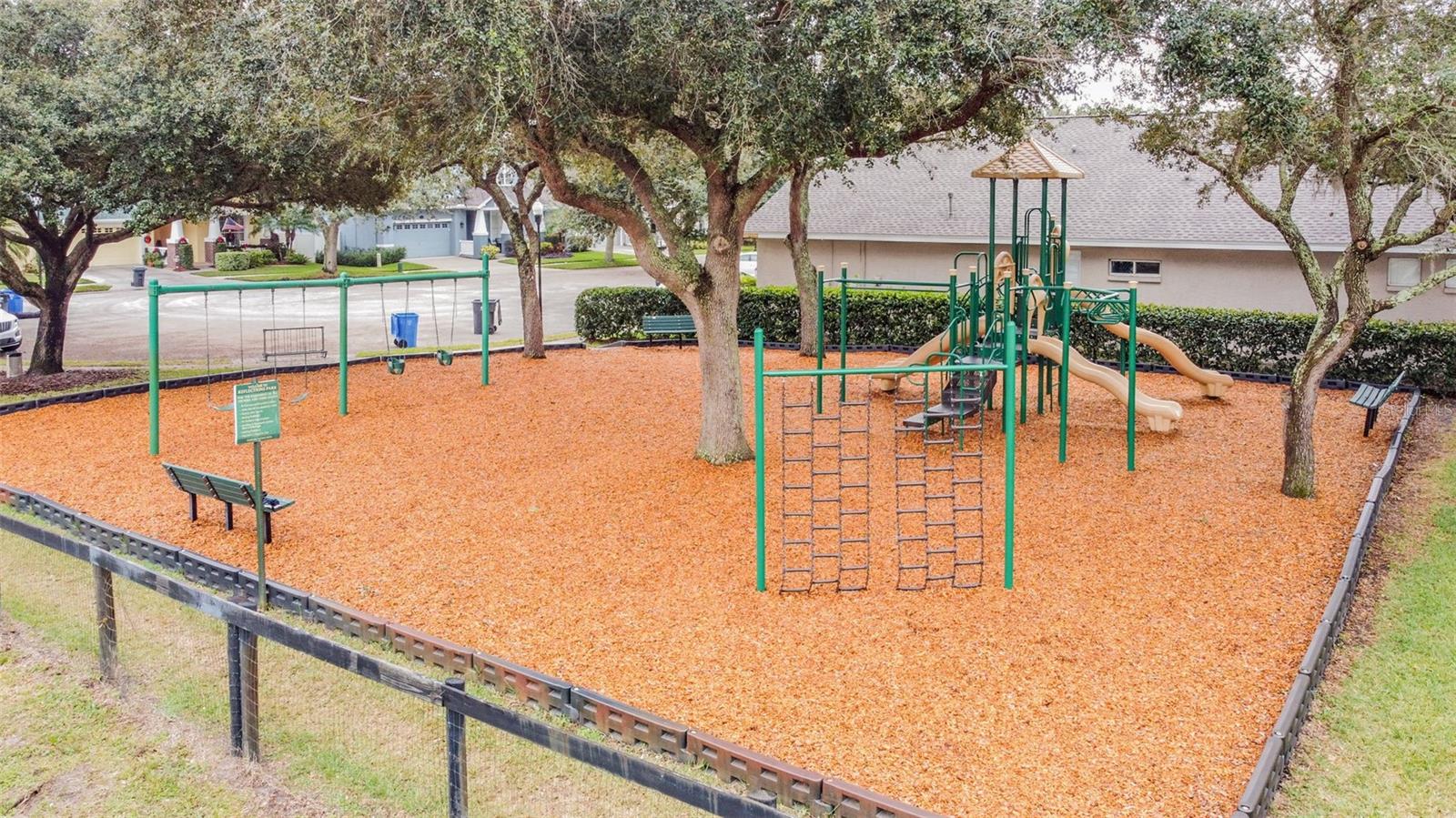 18034 LAKE REFLECTIONS BLVD, LUTZ, FL, 33558