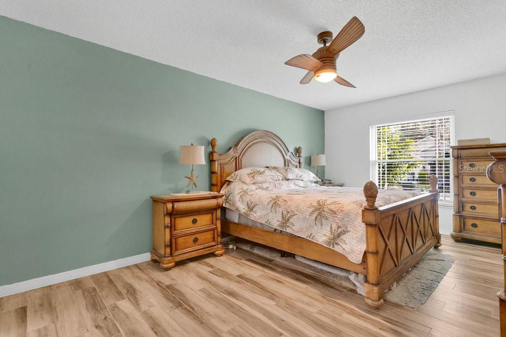 13804 VALLEYBROOKE LN, ORLANDO, FL, 32826