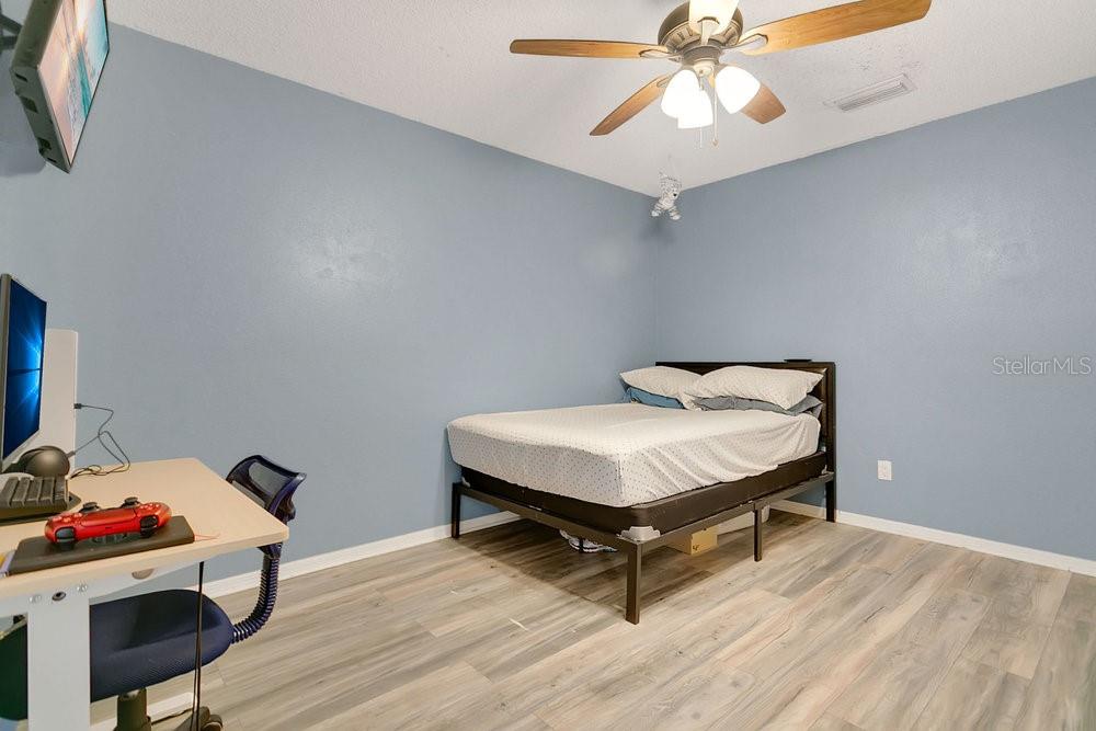 13804 VALLEYBROOKE LN, ORLANDO, FL, 32826