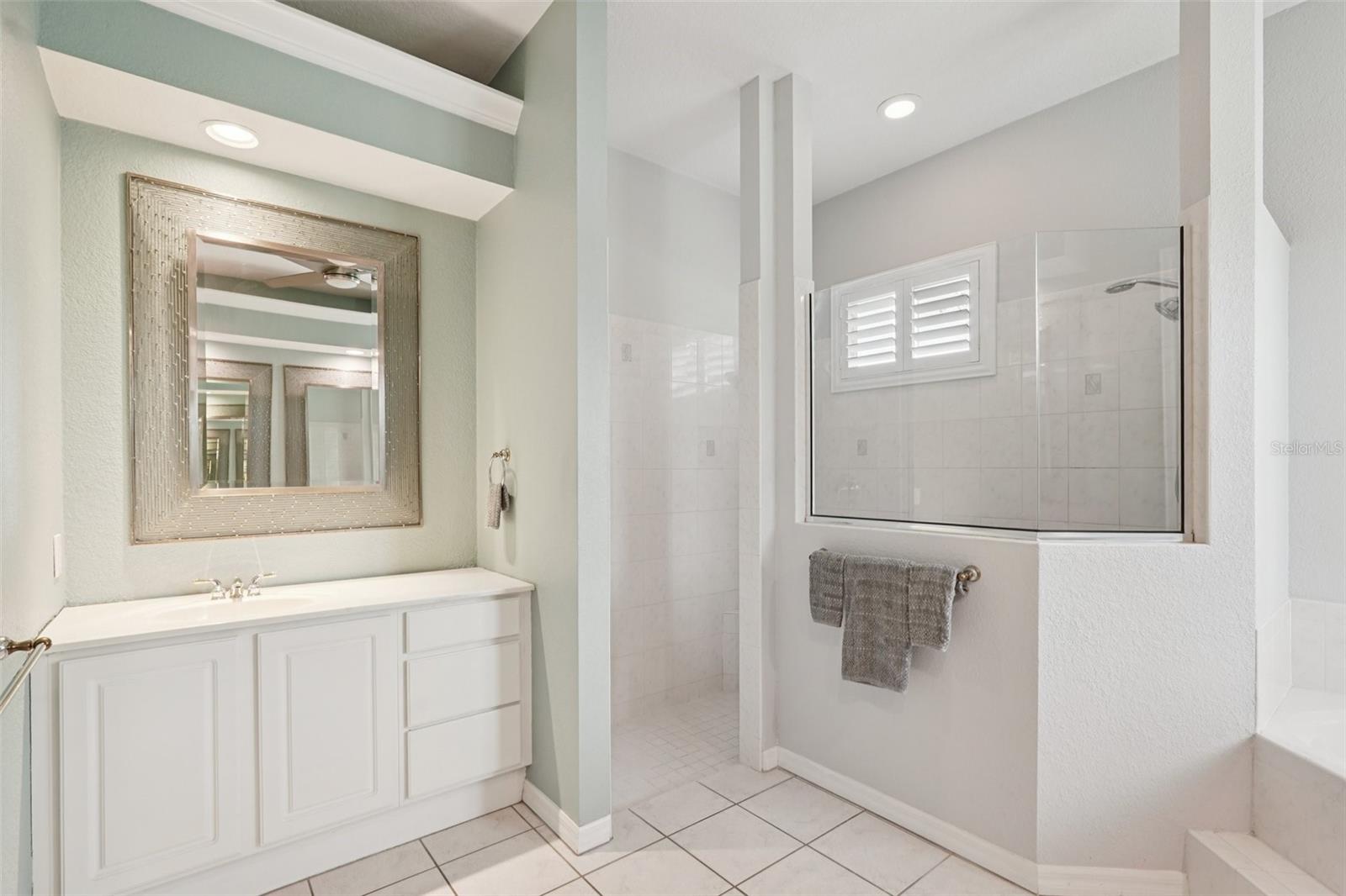 774 PLANTERS MANOR WAY, BRADENTON, FL, 34212