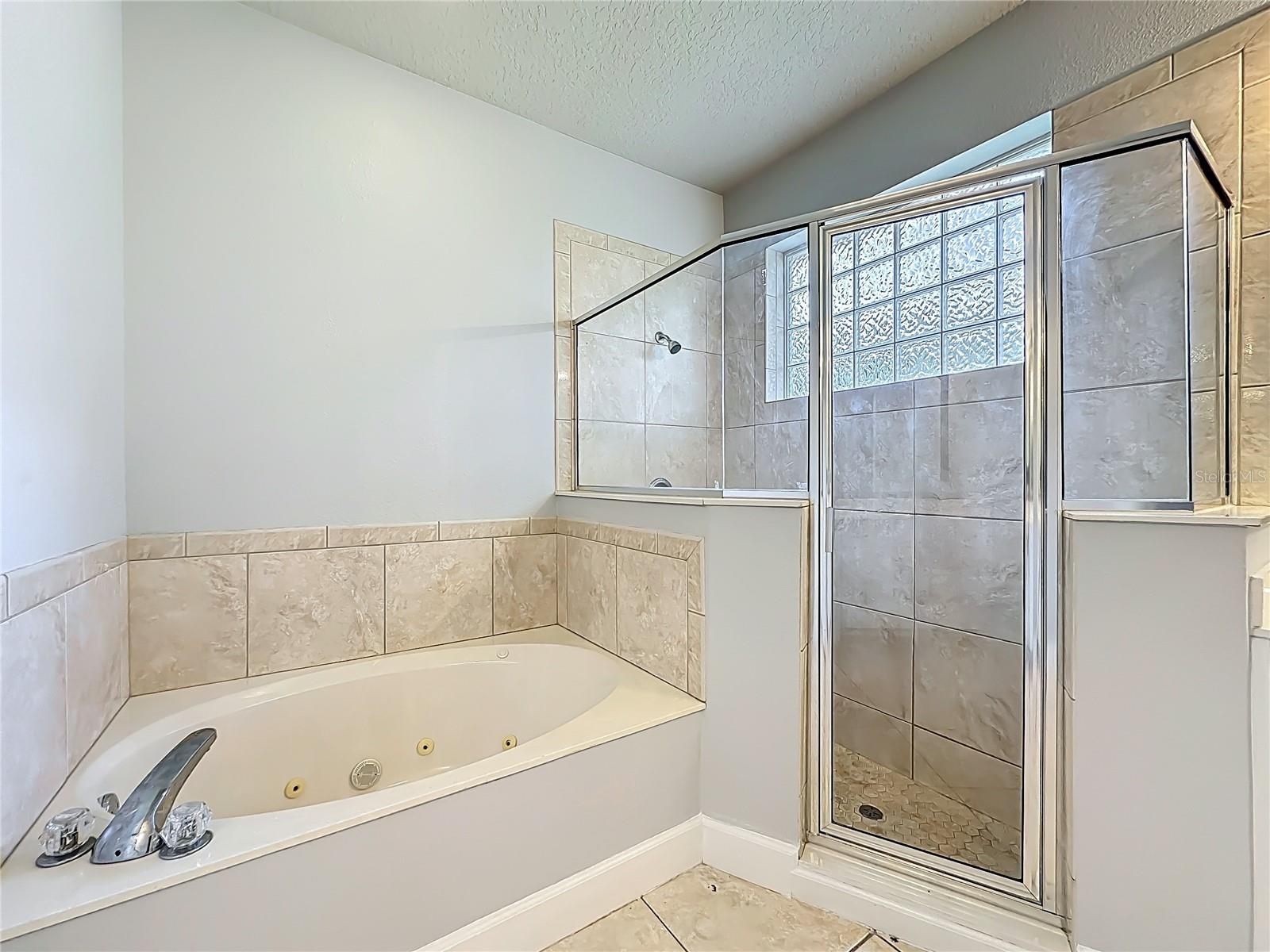 1 RYLIN LN, PALM COAST, FL, 32164