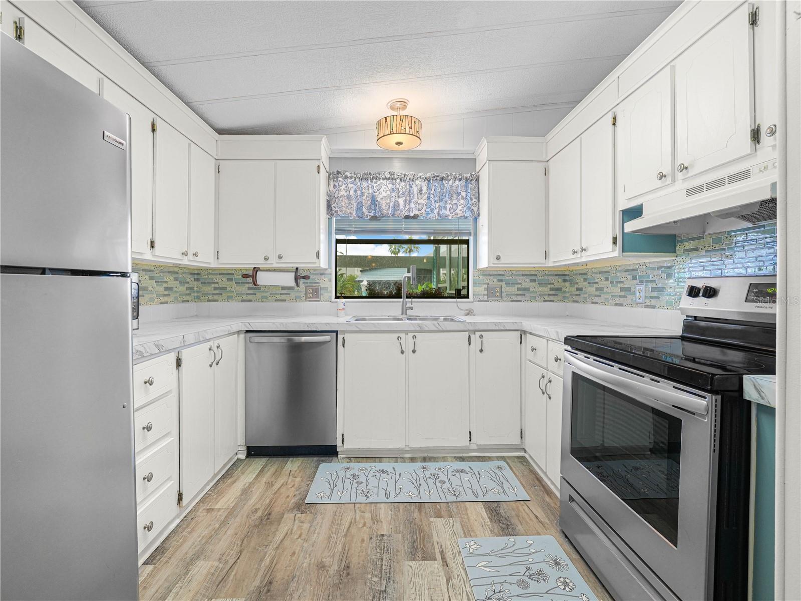 145 KENSINGTON PARK DR, DAVENPORT, FL, 33897