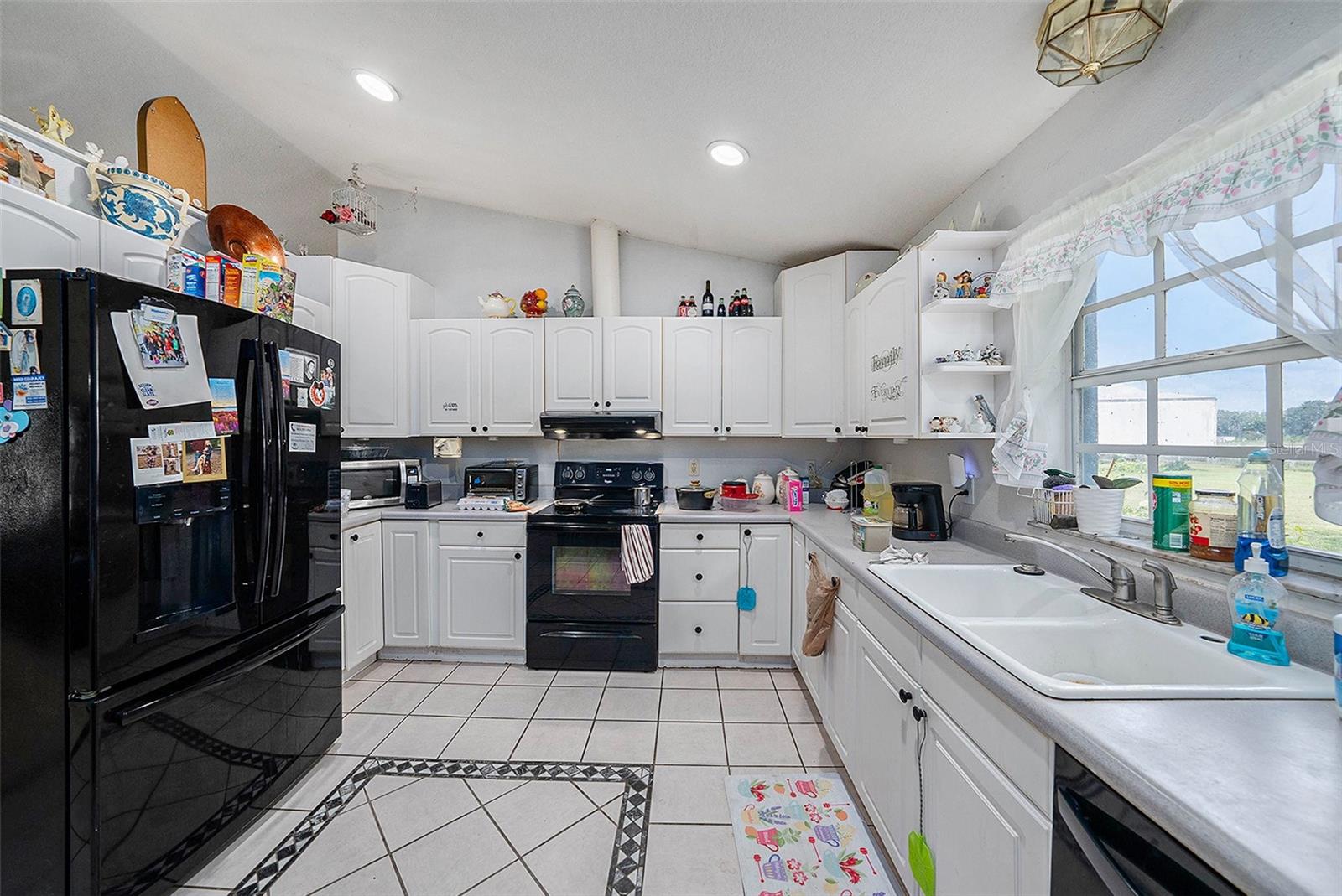 39311 CLINTON AVE, DADE CITY, FL, 33525