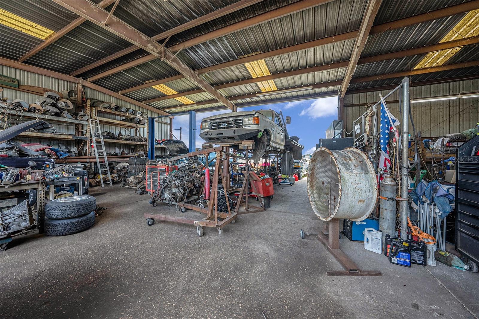 39311 CLINTON AVE, DADE CITY, FL, 33525