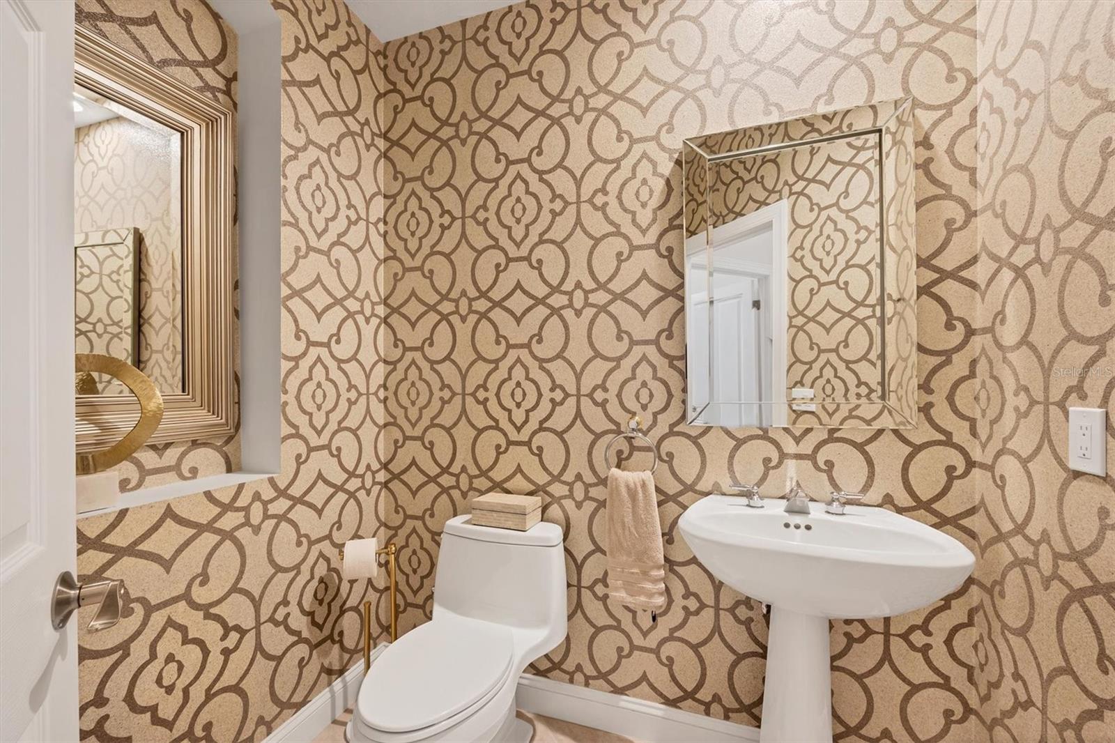 3617 FAIR OAKS PL, LONGBOAT KEY, FL, 34228