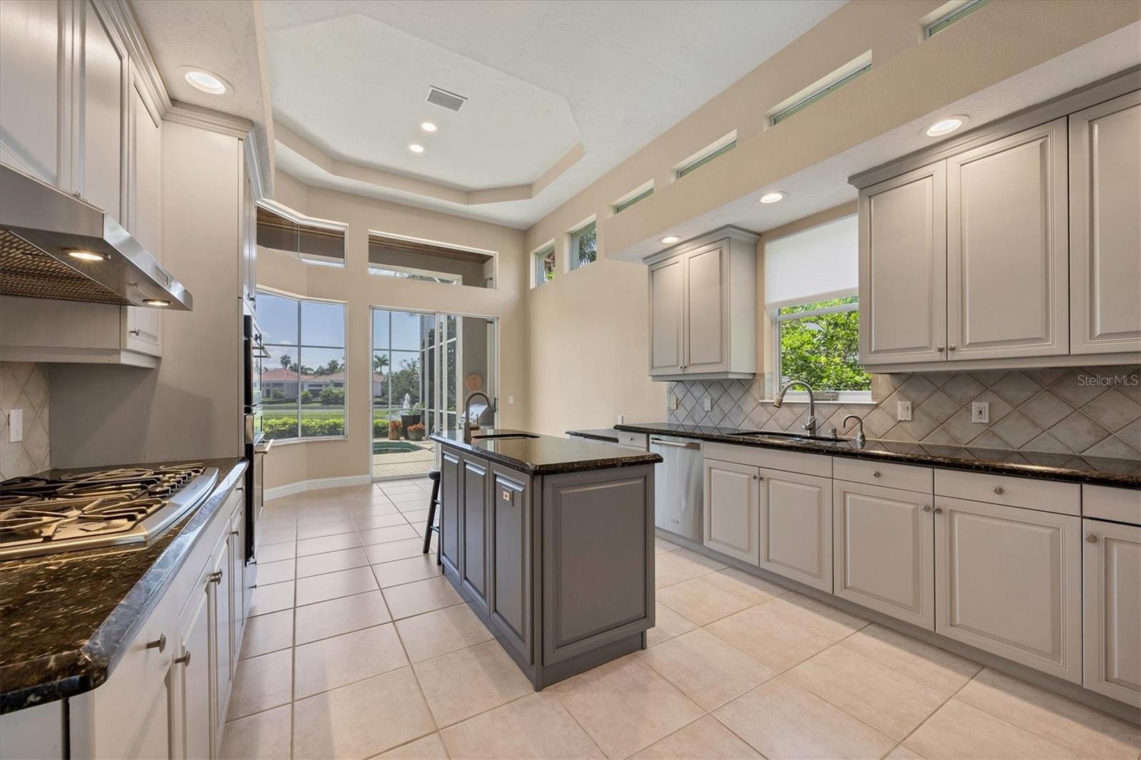 3617 FAIR OAKS PL, LONGBOAT KEY, FL, 34228