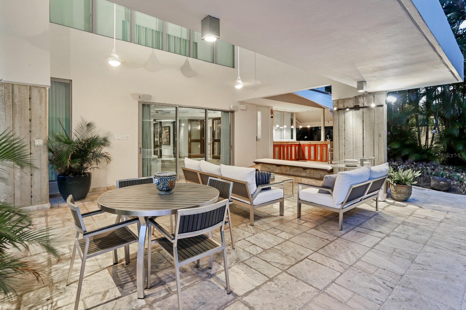 PR9115848 Property Photo