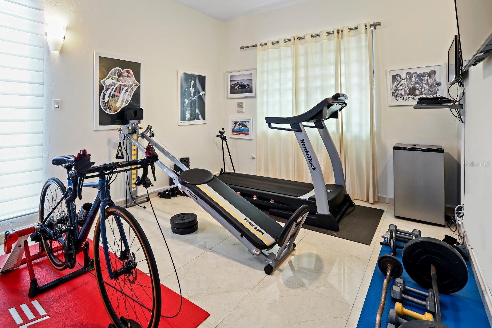 PR9115848 Property Photo