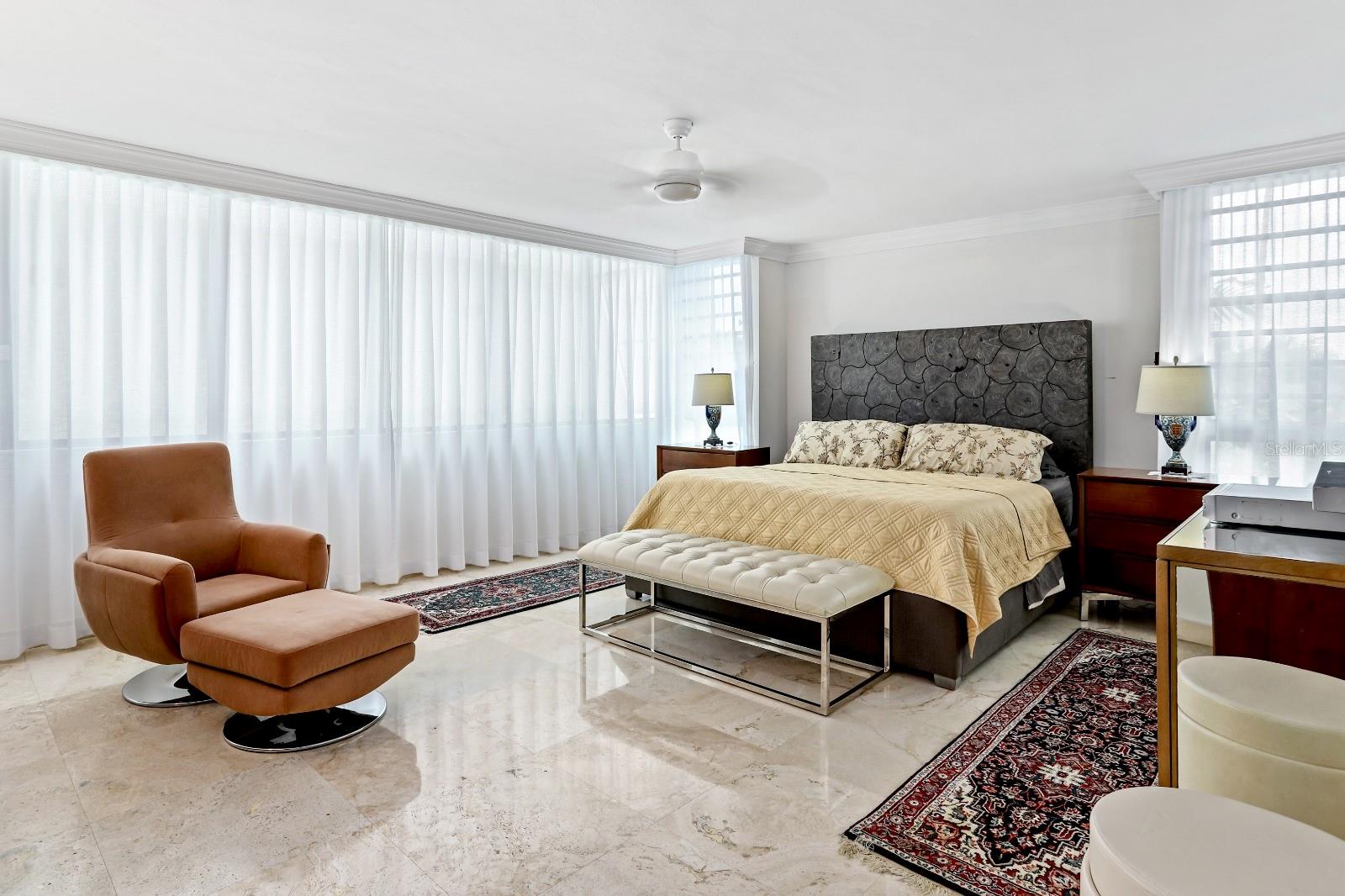 PR9115848 Property Photo