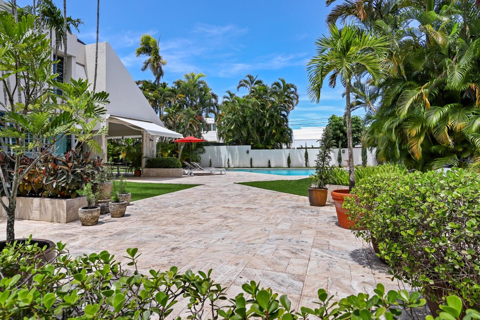 PR9115848 Property Photo