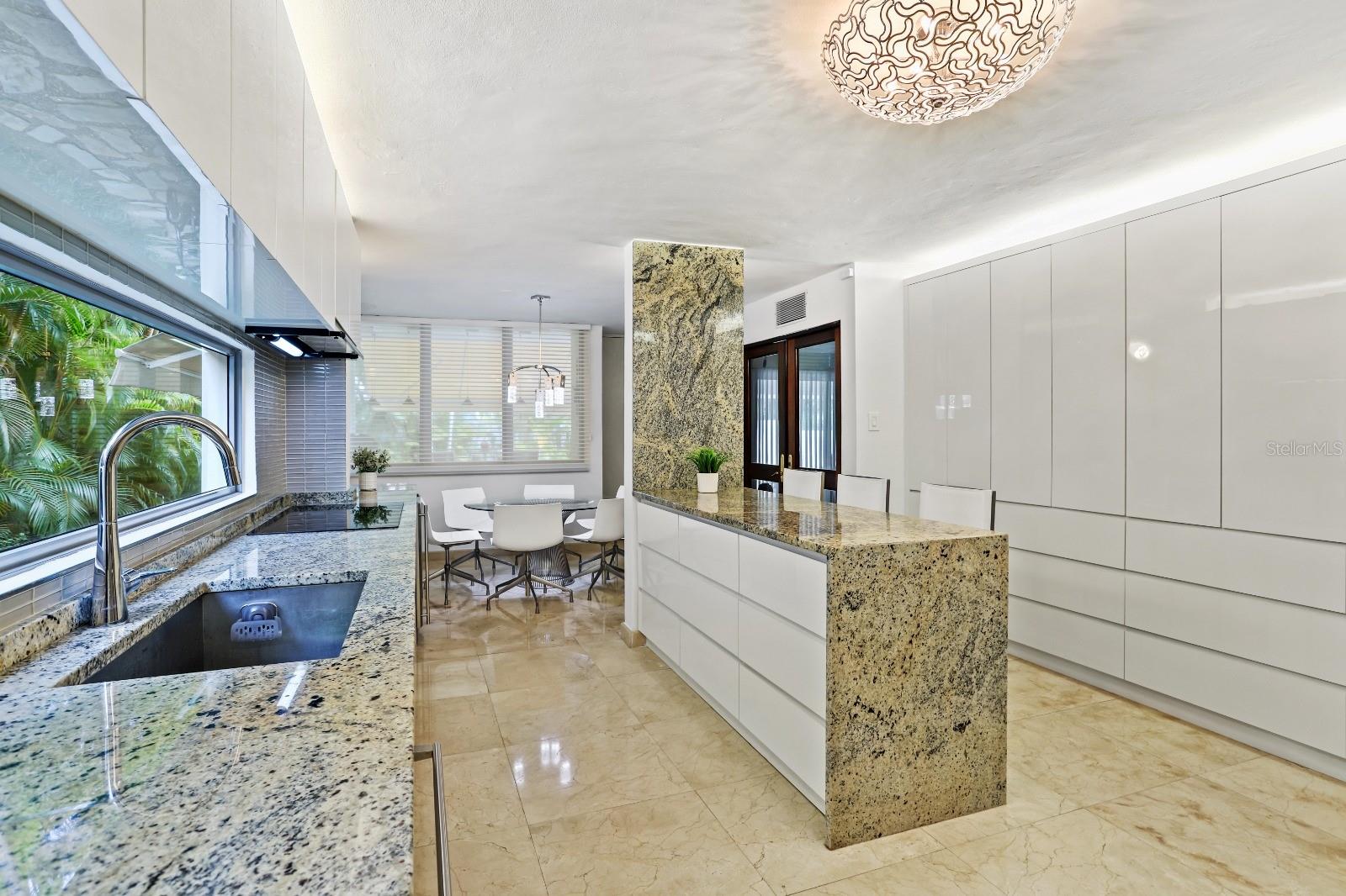 PR9115848 Property Photo