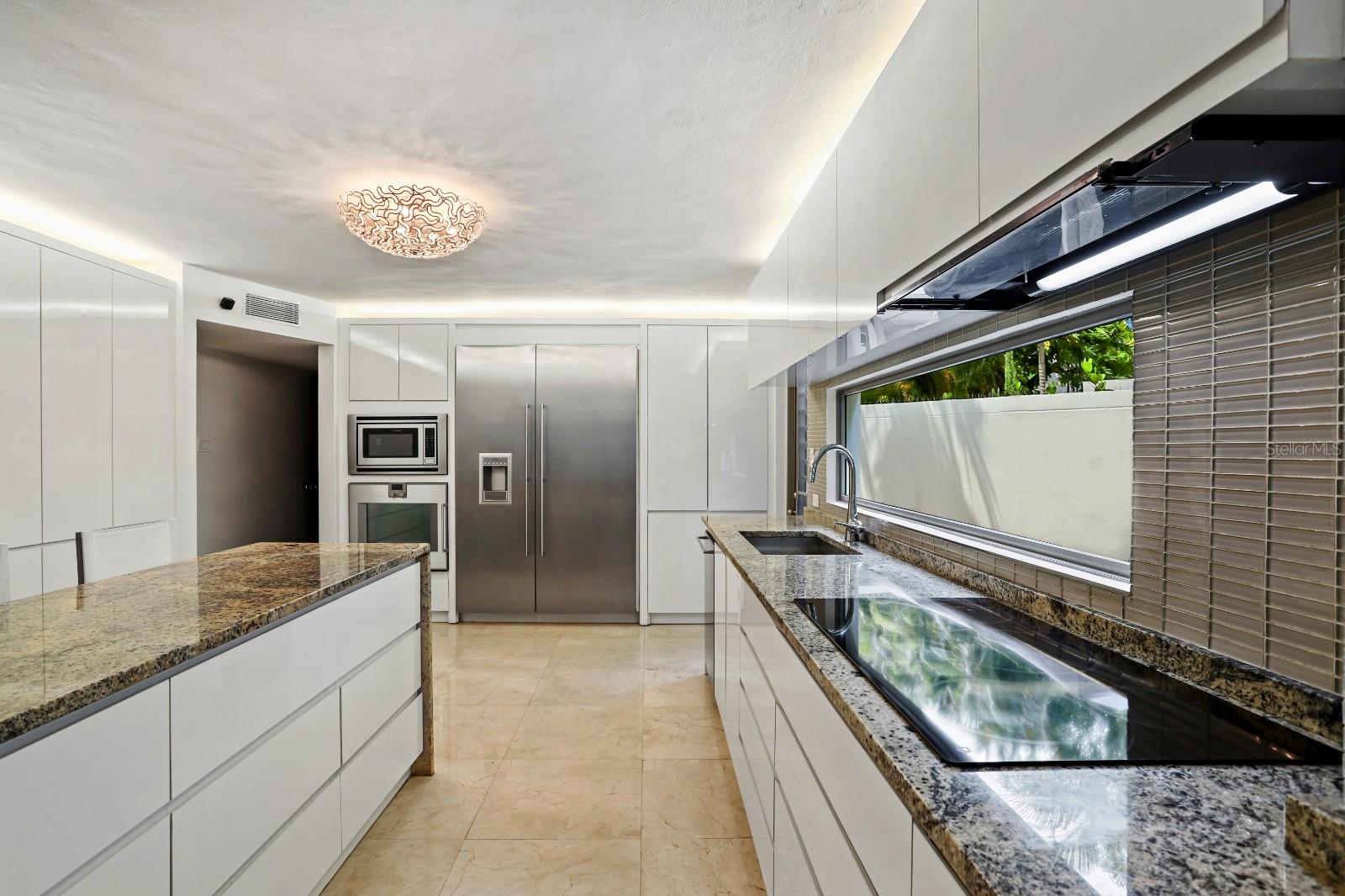 PR9115848 Property Photo