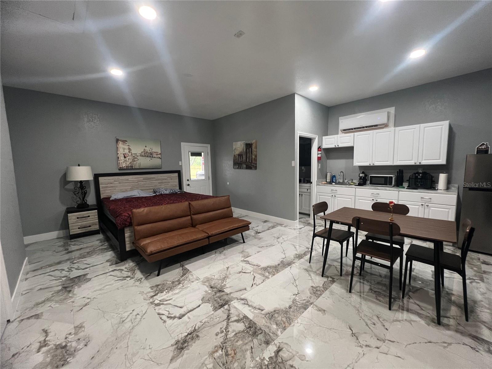 9078 BIRMINGHAM AVE, WEEKI WACHEE, FL, 34613