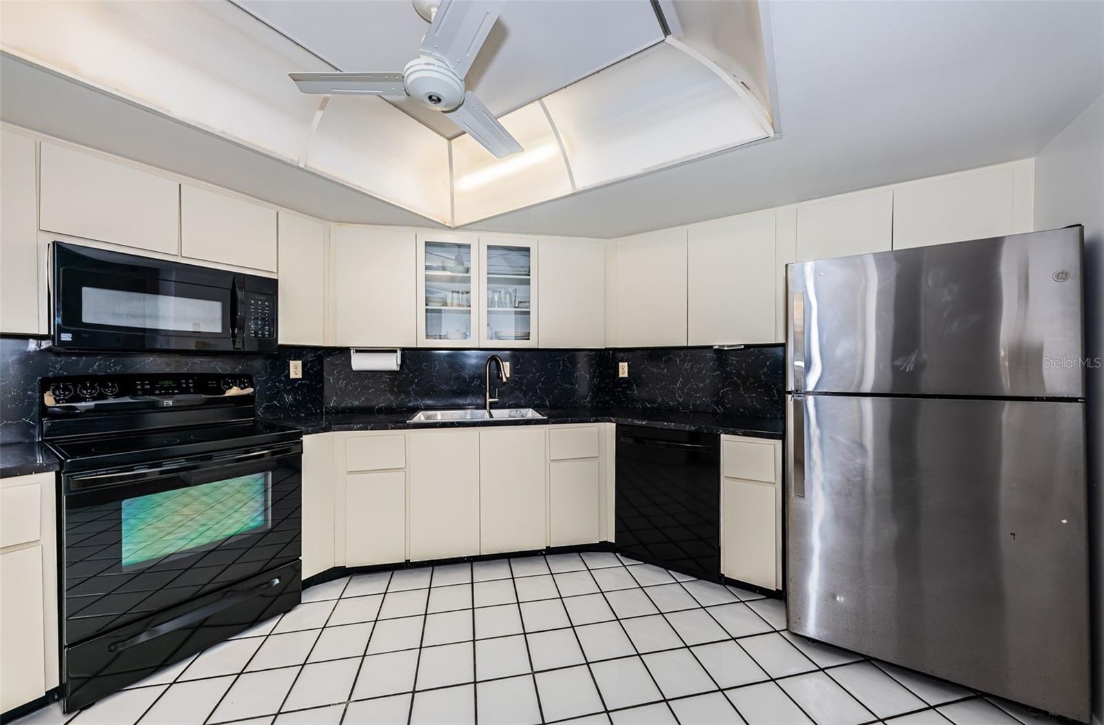 6051 SUN BLVD #605, ST PETERSBURG, FL, 33715