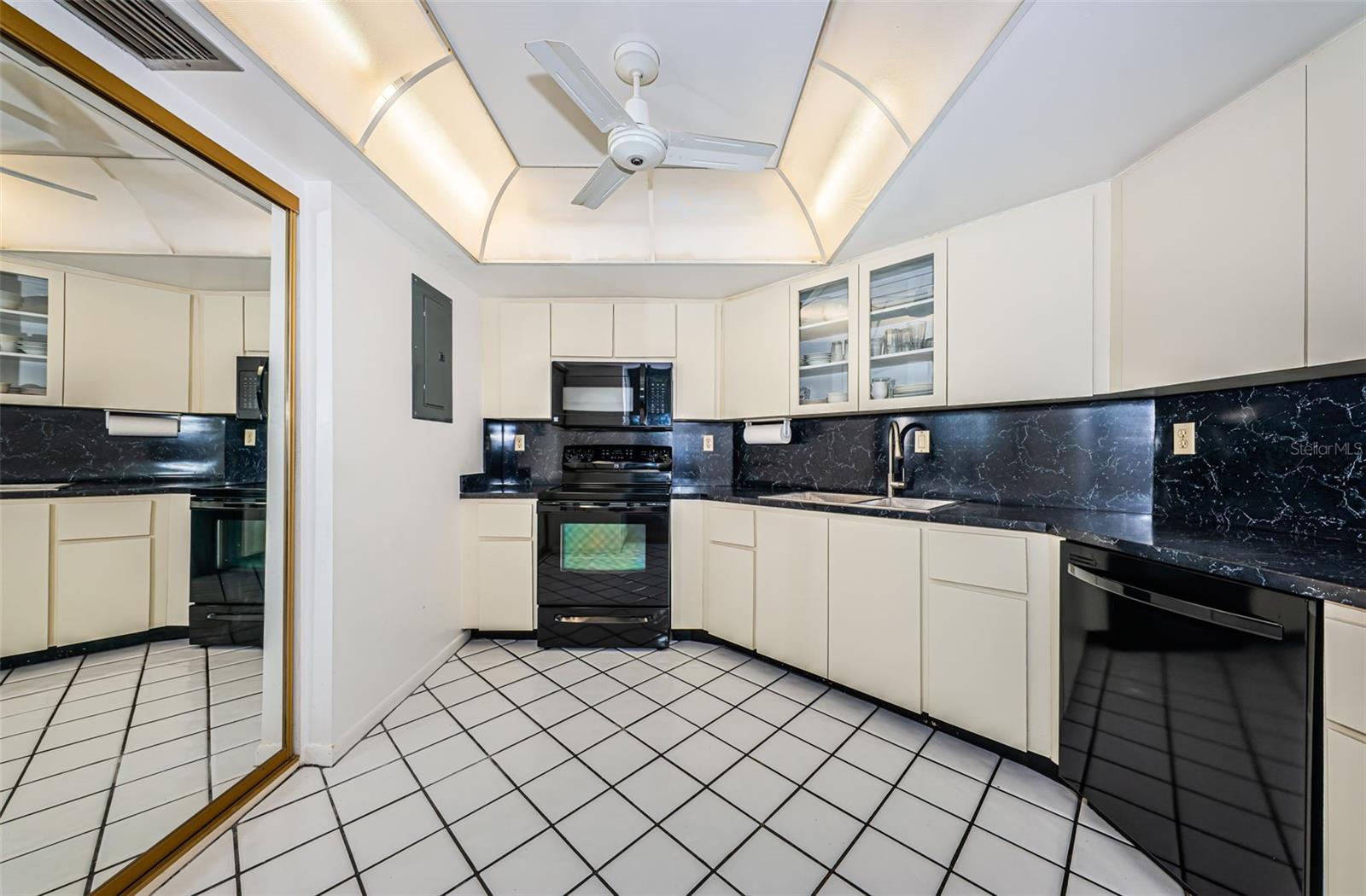 6051 SUN BLVD #605, ST PETERSBURG, FL, 33715