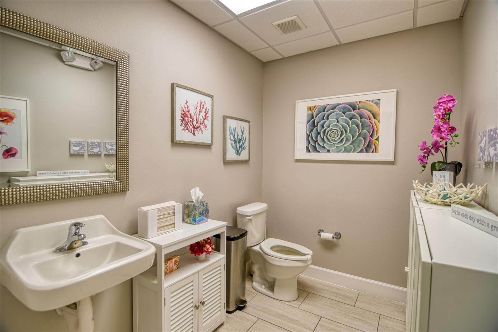 5245 OFFICE PARK BLVD #104, BRADENTON, FL, 34203