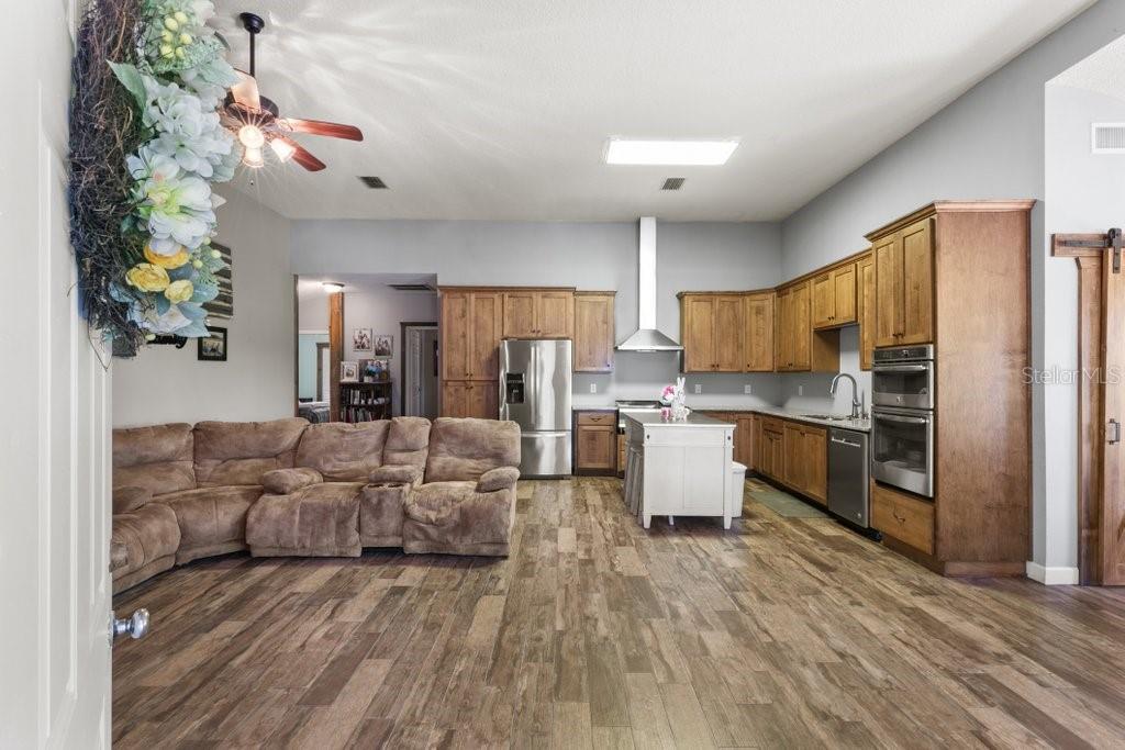 641 E STATE ROAD 100, SAN MATEO, FL, 32187