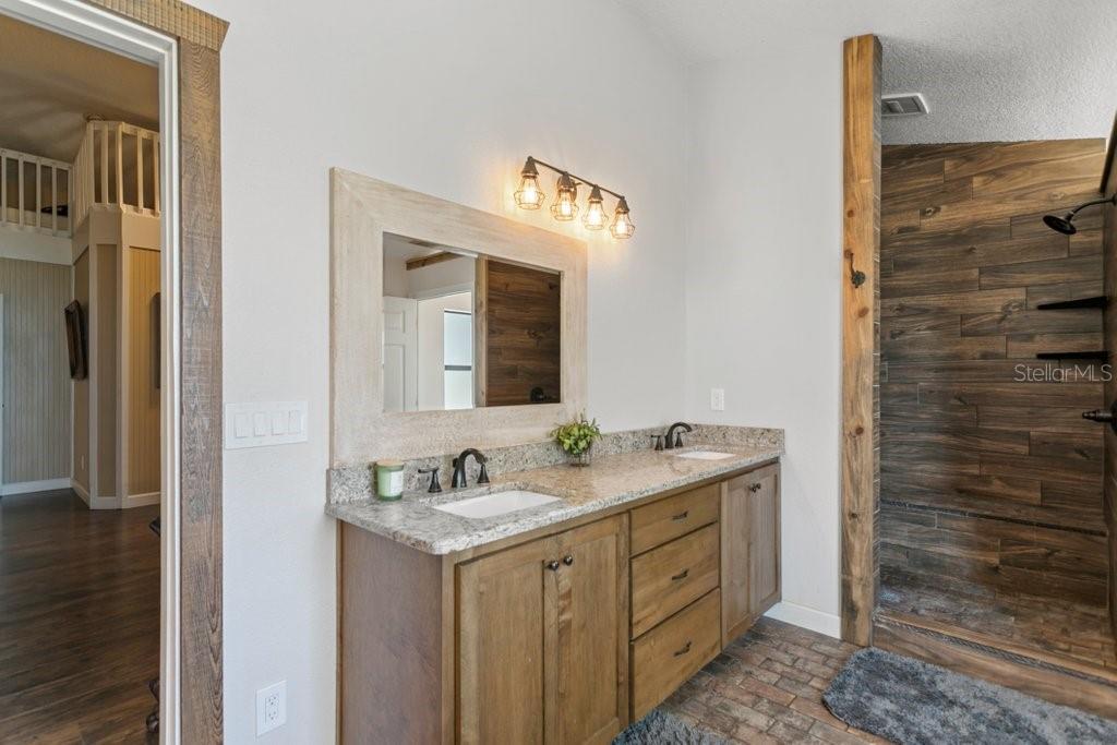 641 E STATE ROAD 100, SAN MATEO, FL, 32187