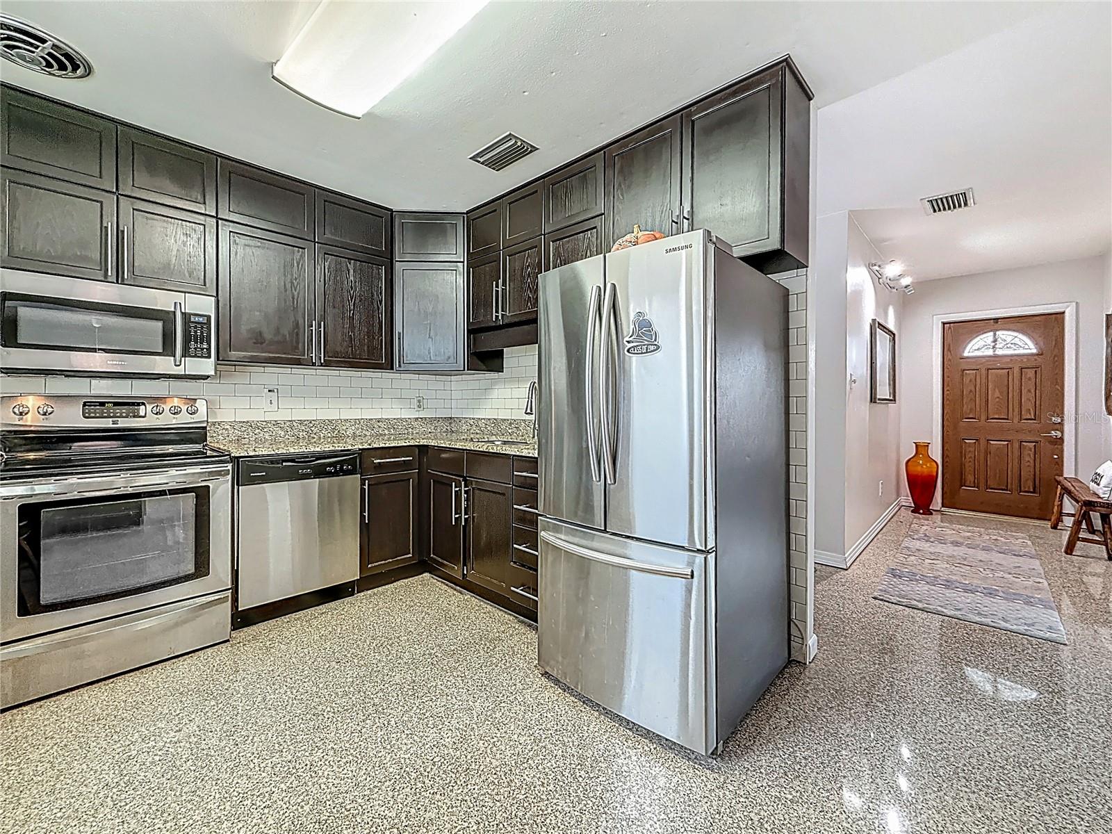 3702 W WALLACE AVE, TAMPA, FL, 33611