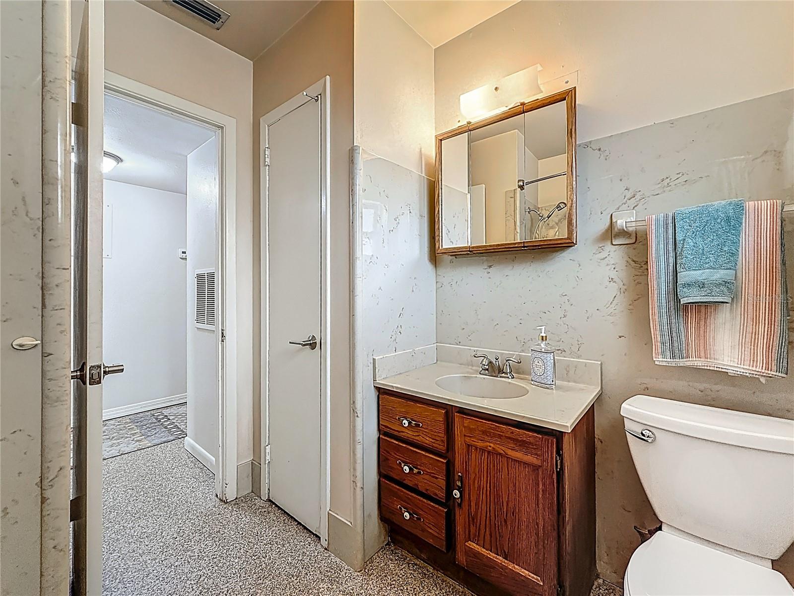 3702 W WALLACE AVE, TAMPA, FL, 33611