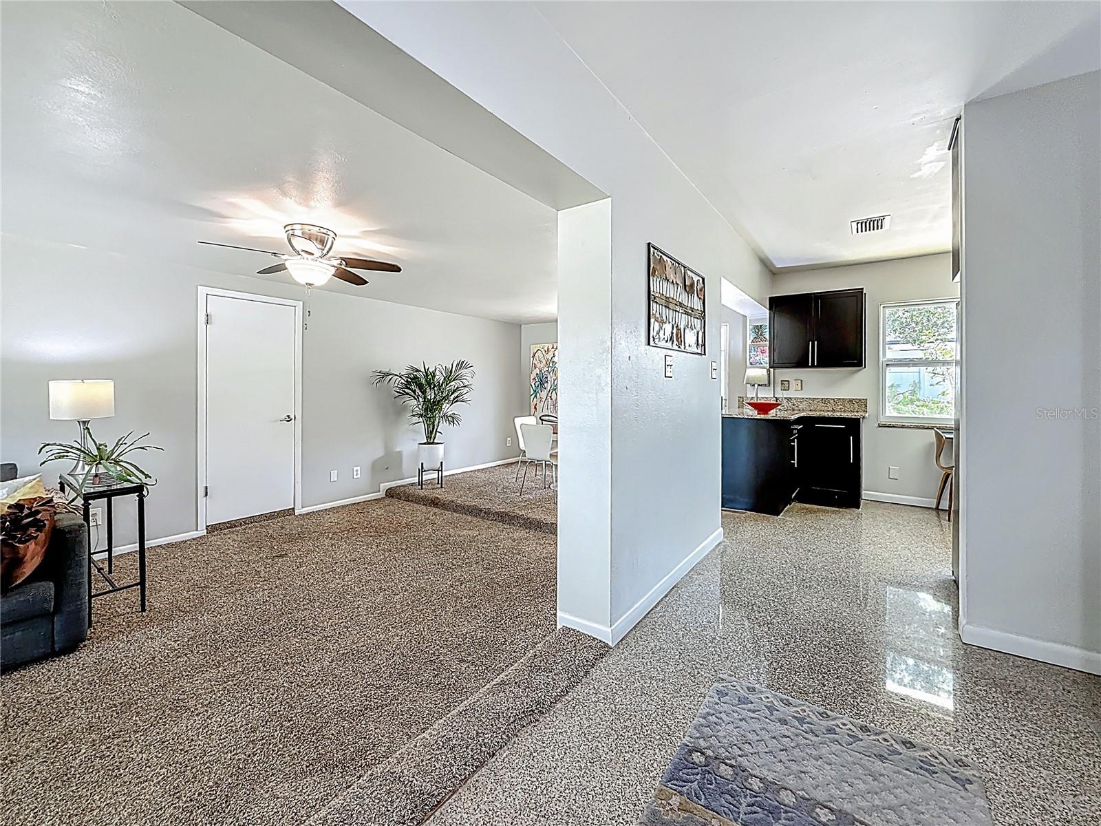 3702 W WALLACE AVE, TAMPA, FL, 33611