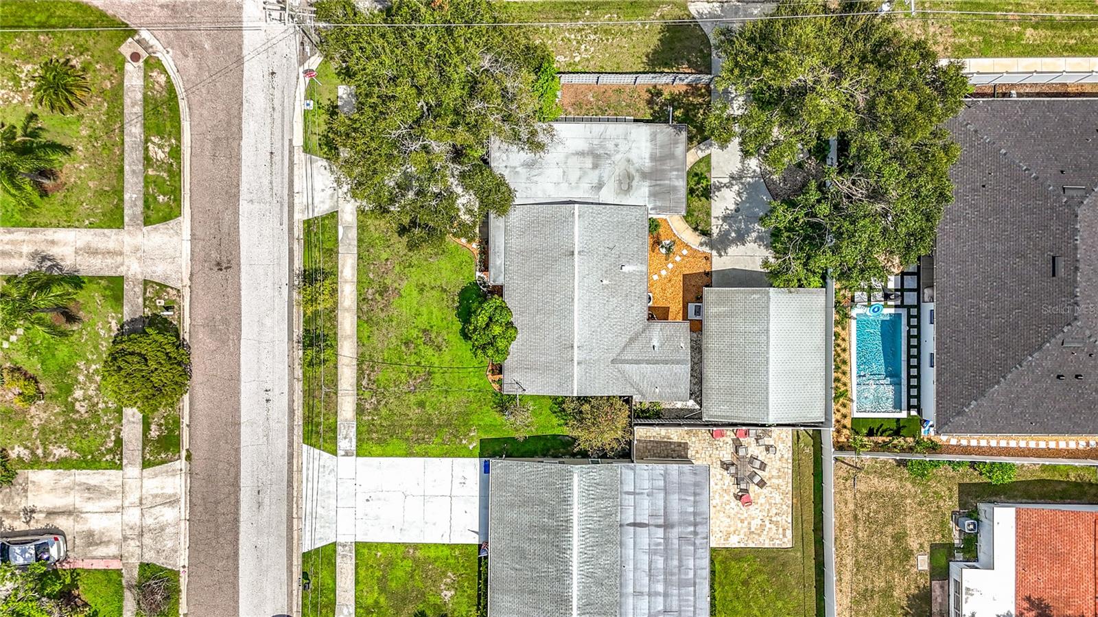3702 W WALLACE AVE, TAMPA, FL, 33611
