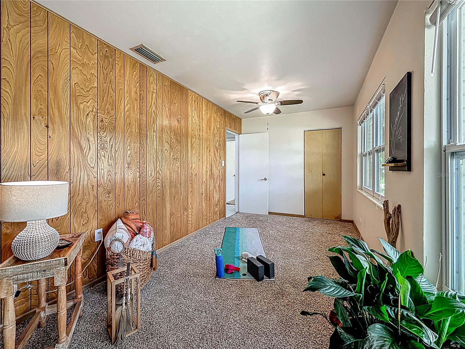 3702 W WALLACE AVE, TAMPA, FL, 33611