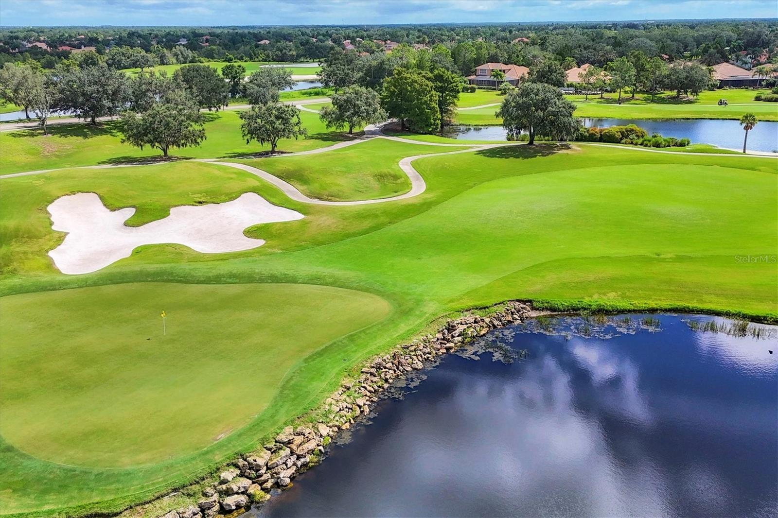 A4663948 Property Photo