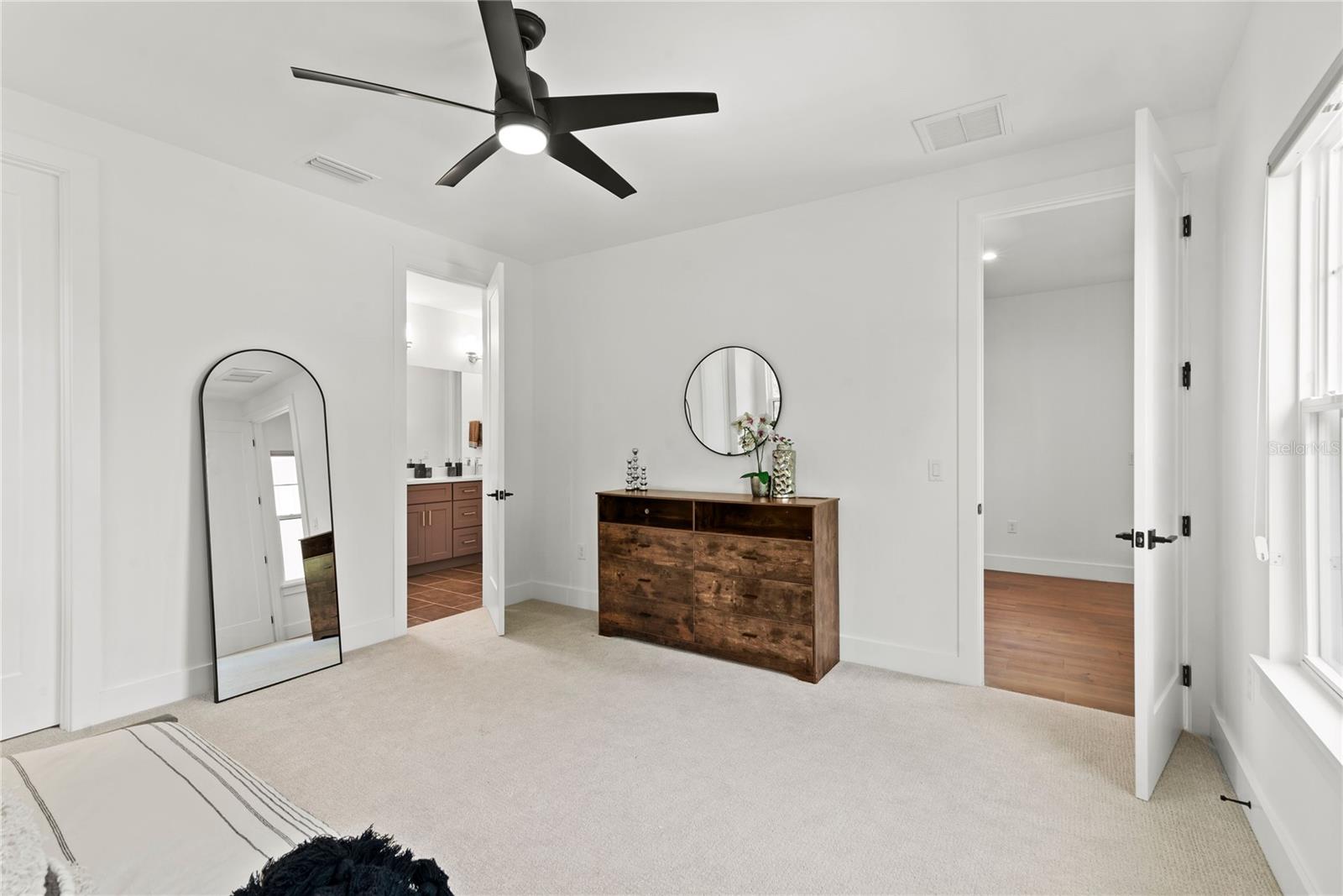 2219 MUSSELWHITE AVE, ORLANDO, FL, 32804