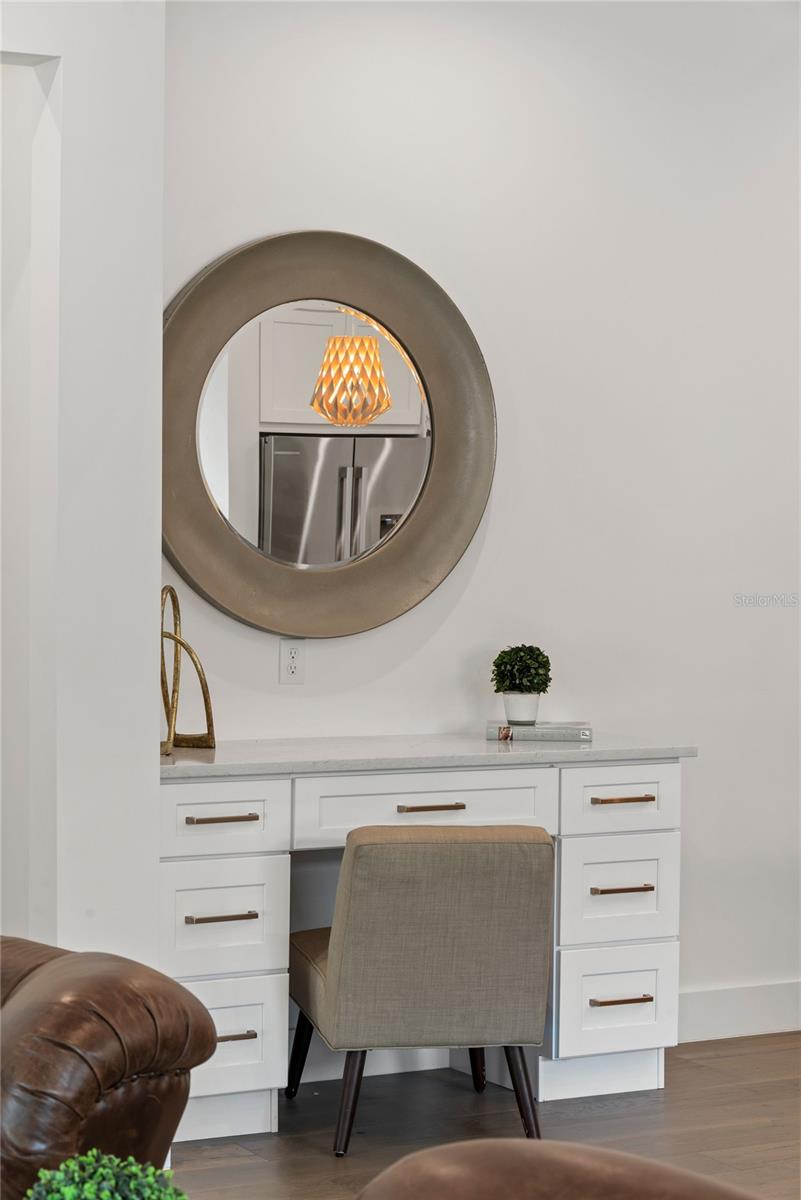 2219 MUSSELWHITE AVE, ORLANDO, FL, 32804