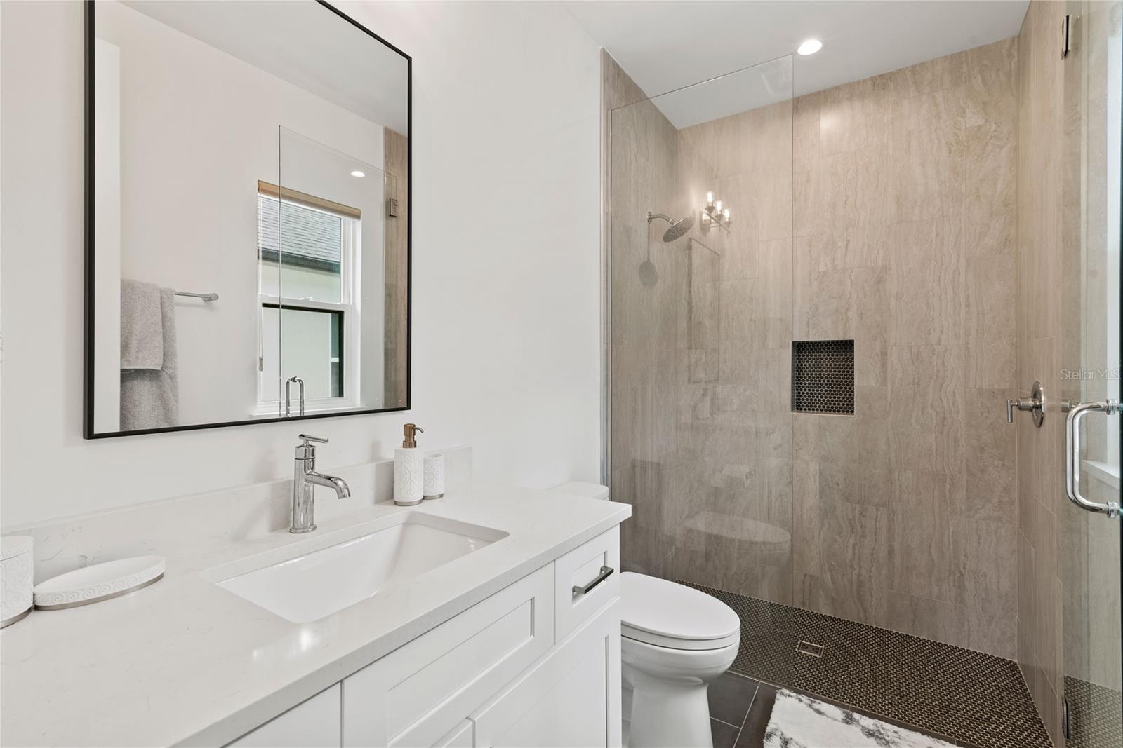 2219 MUSSELWHITE AVE, ORLANDO, FL, 32804