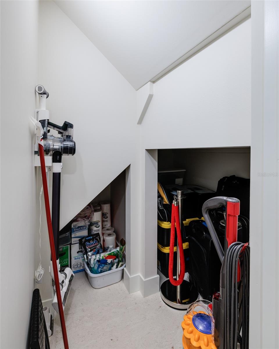 903 PINELLAS BAYWAY S #104, TIERRA VERDE, FL, 33715