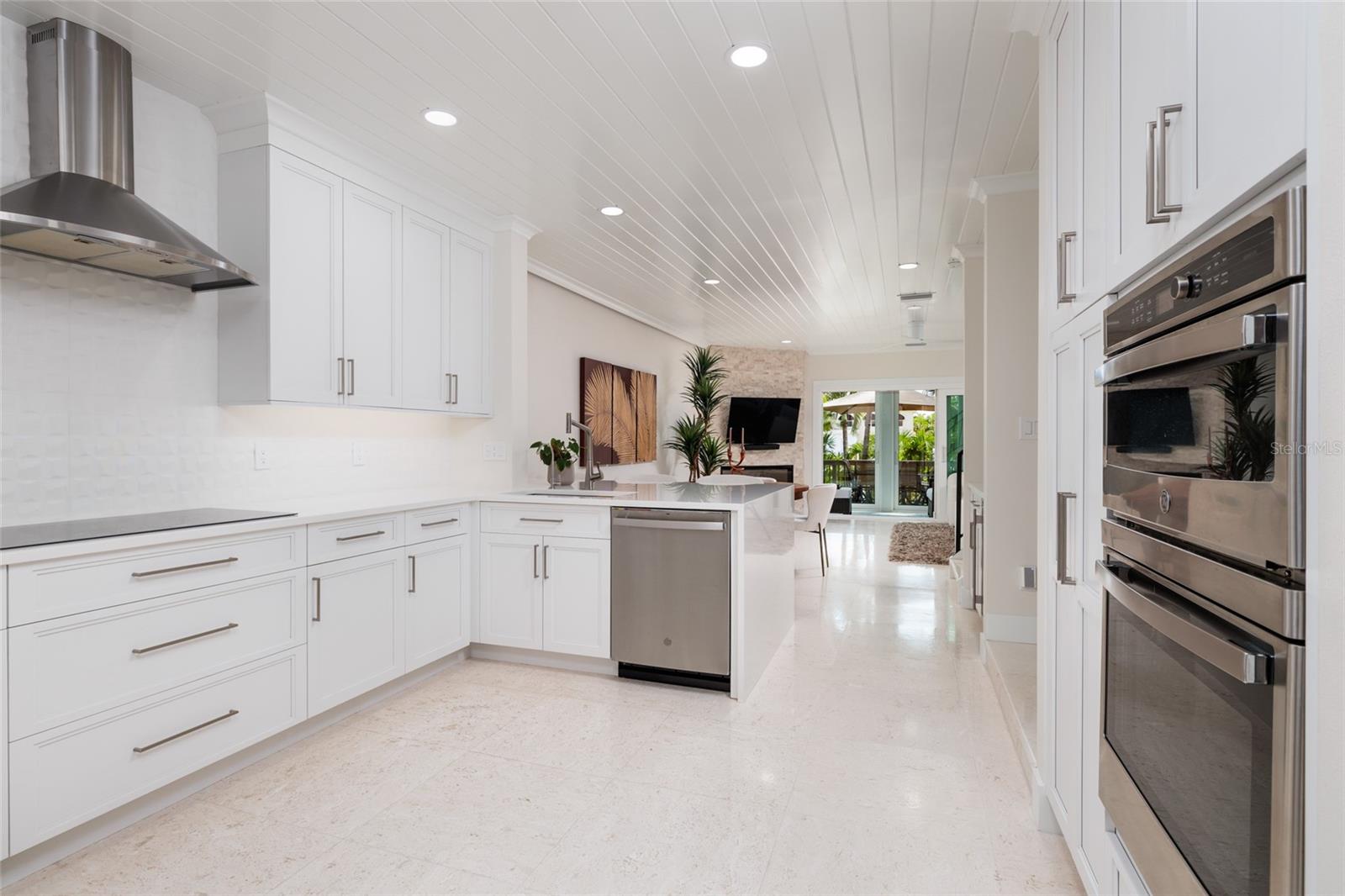 903 PINELLAS BAYWAY S #104, TIERRA VERDE, FL, 33715