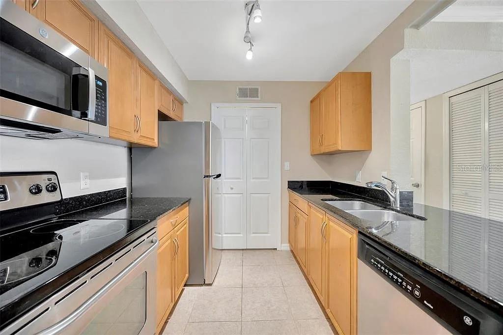 3274 HAVILAND CT #104, PALM HARBOR, FL, 34684