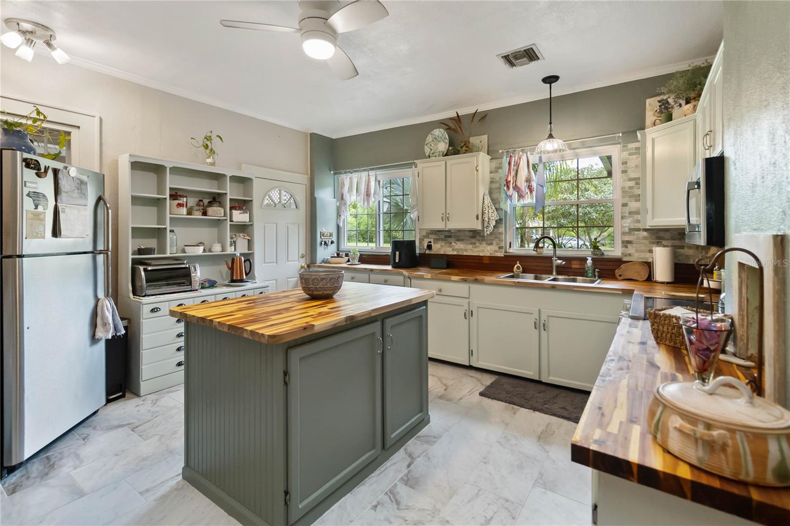 245 N CENTRAL AVE, APOPKA, FL, 32703