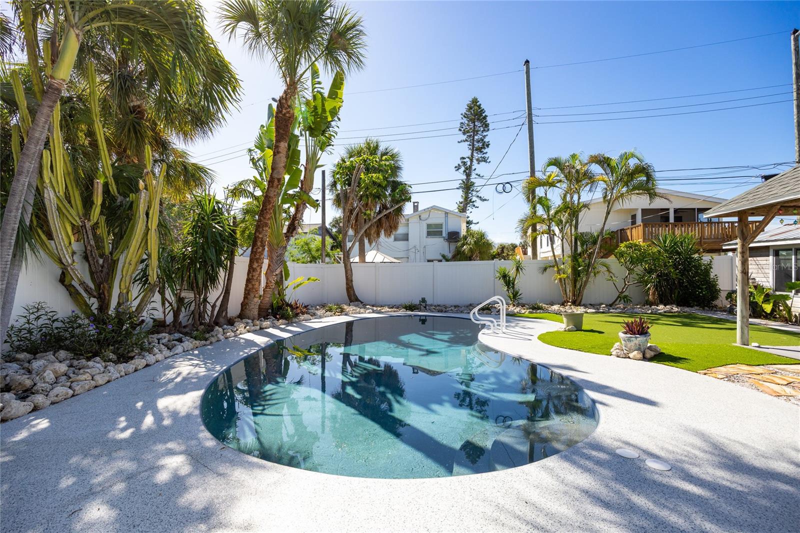 350 81ST AVE, ST PETE BEACH, FL, 33706