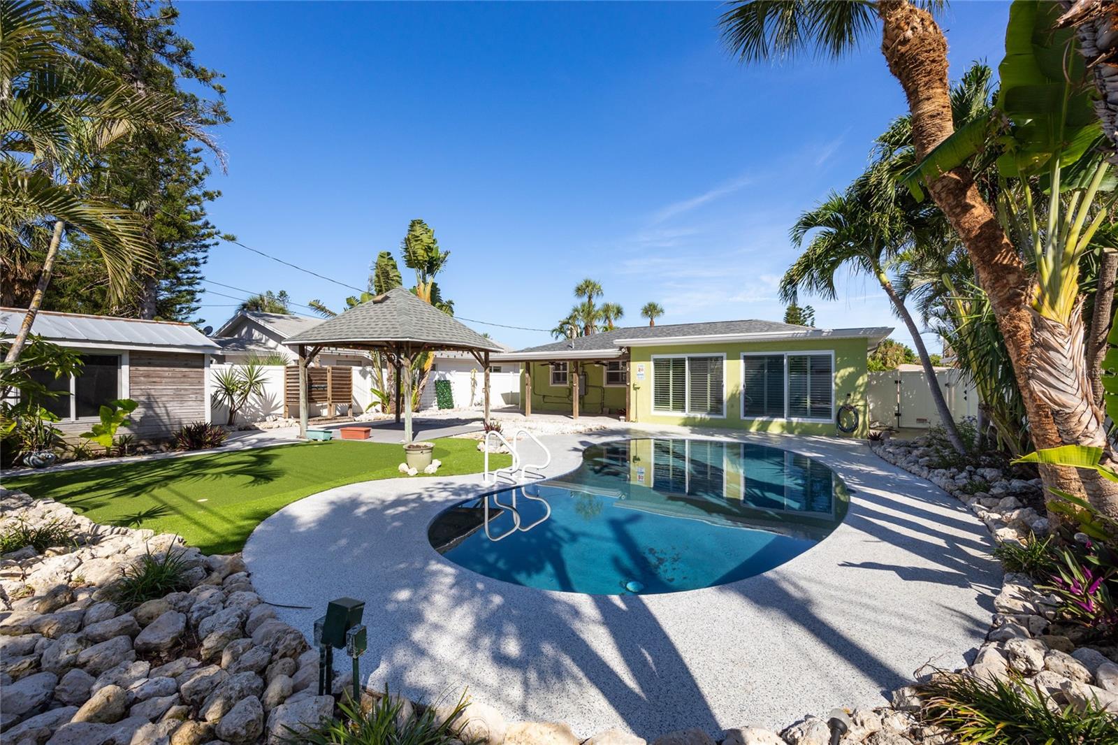 350 81ST AVE, ST PETE BEACH, FL, 33706